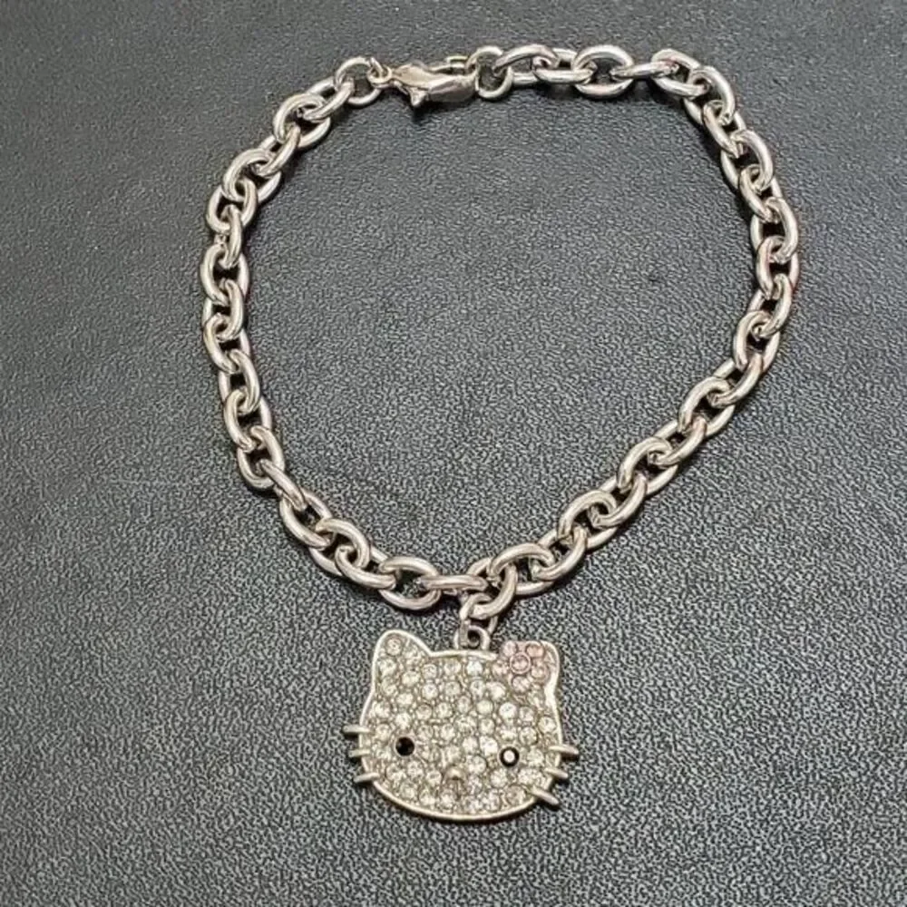 Silver Tone Chain Hello Kitty Charm Bracelet 7